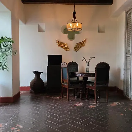 Casa La Tablada 3*
