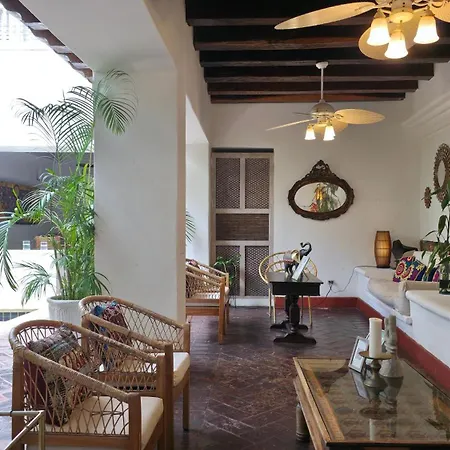 Hotel Casa La Tablada 3*