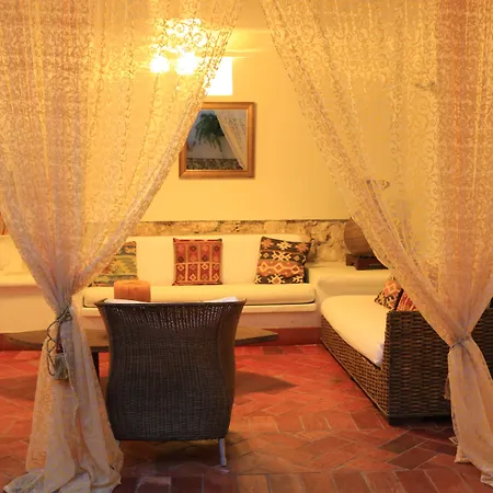 Hotel Casa La Tablada 3*